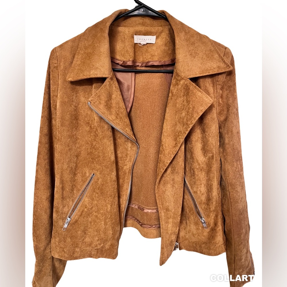 Women’s velvet camel jacket